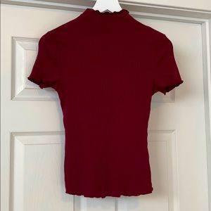 🛍3/$15 Maroon Mock Neck Top